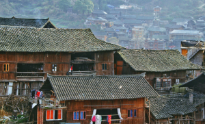 AI法律问答：城镇户口的你，能继承父母在农村的房屋、宅基地、土地吗？