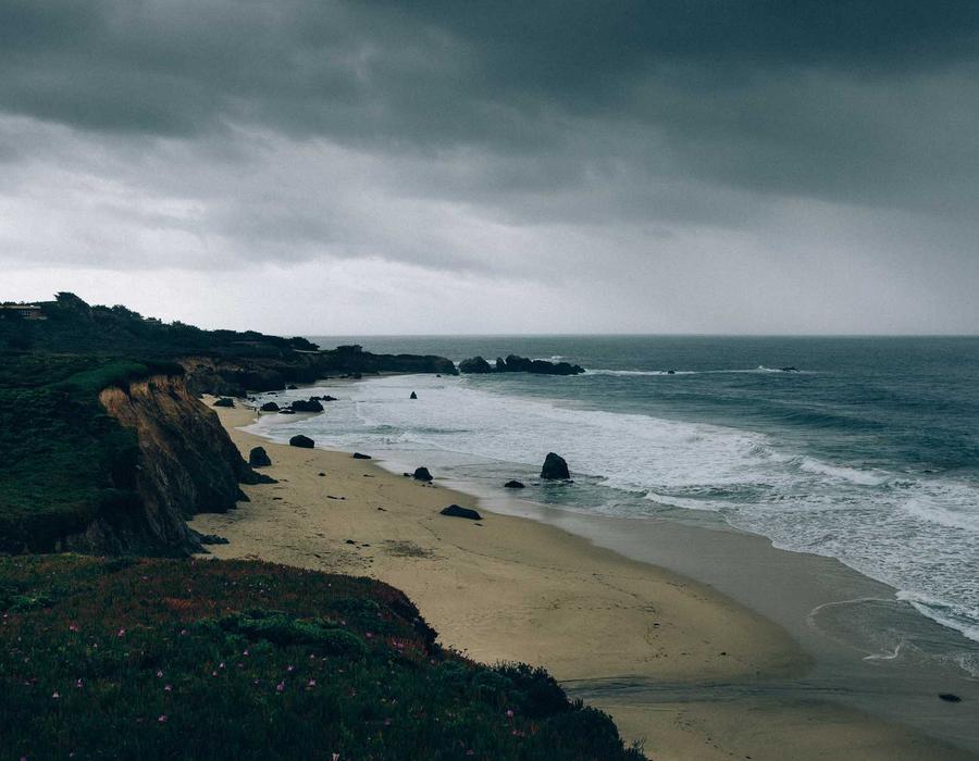 AI 论文检测系统