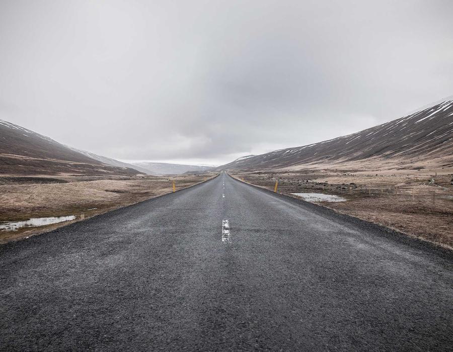 年轻人使用 AI 工具