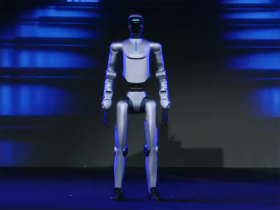 通脑具身智能机器人