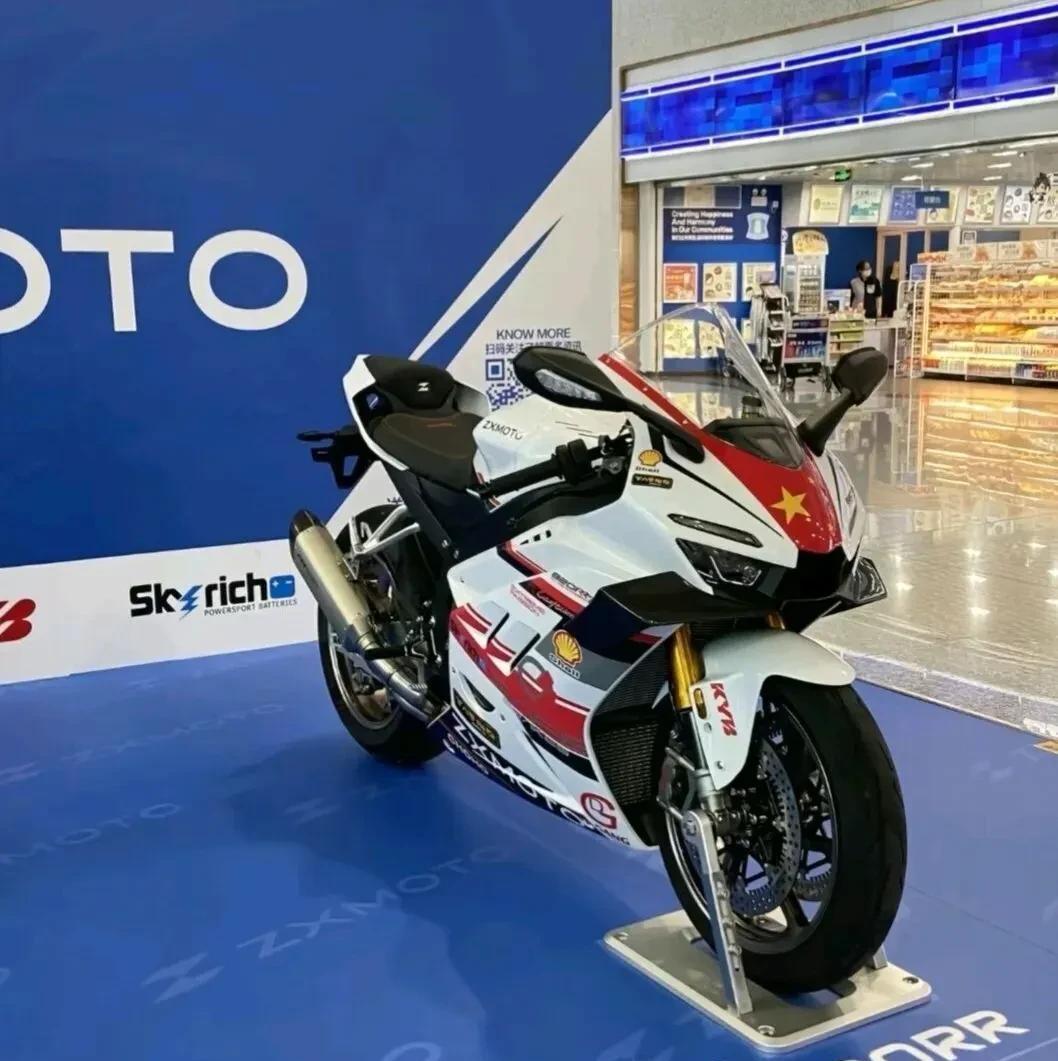 张雪机车上海宝山店