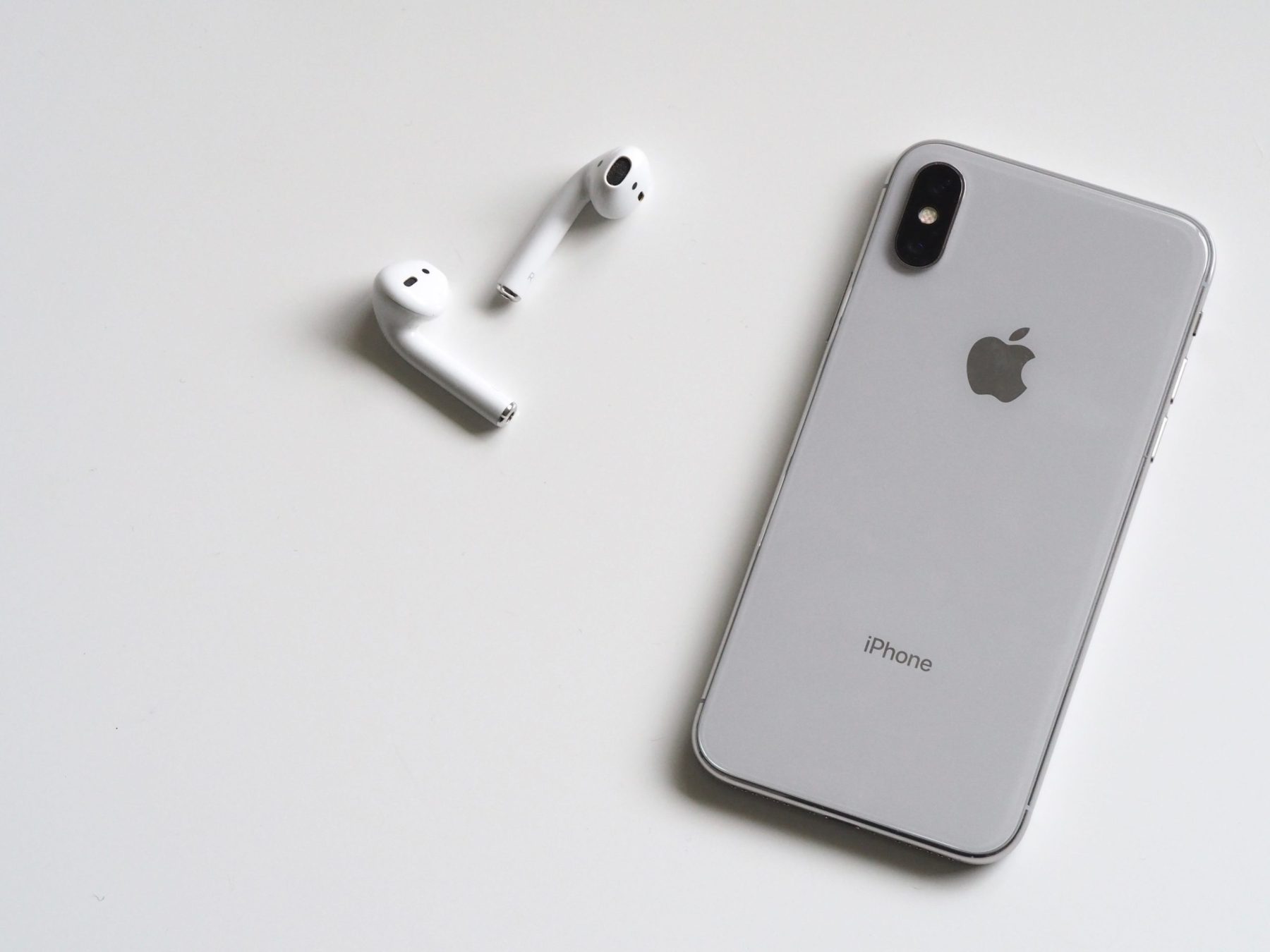 苹果Apple Intelligence携手<strong>阿里</strong><strong>千问</strong>
